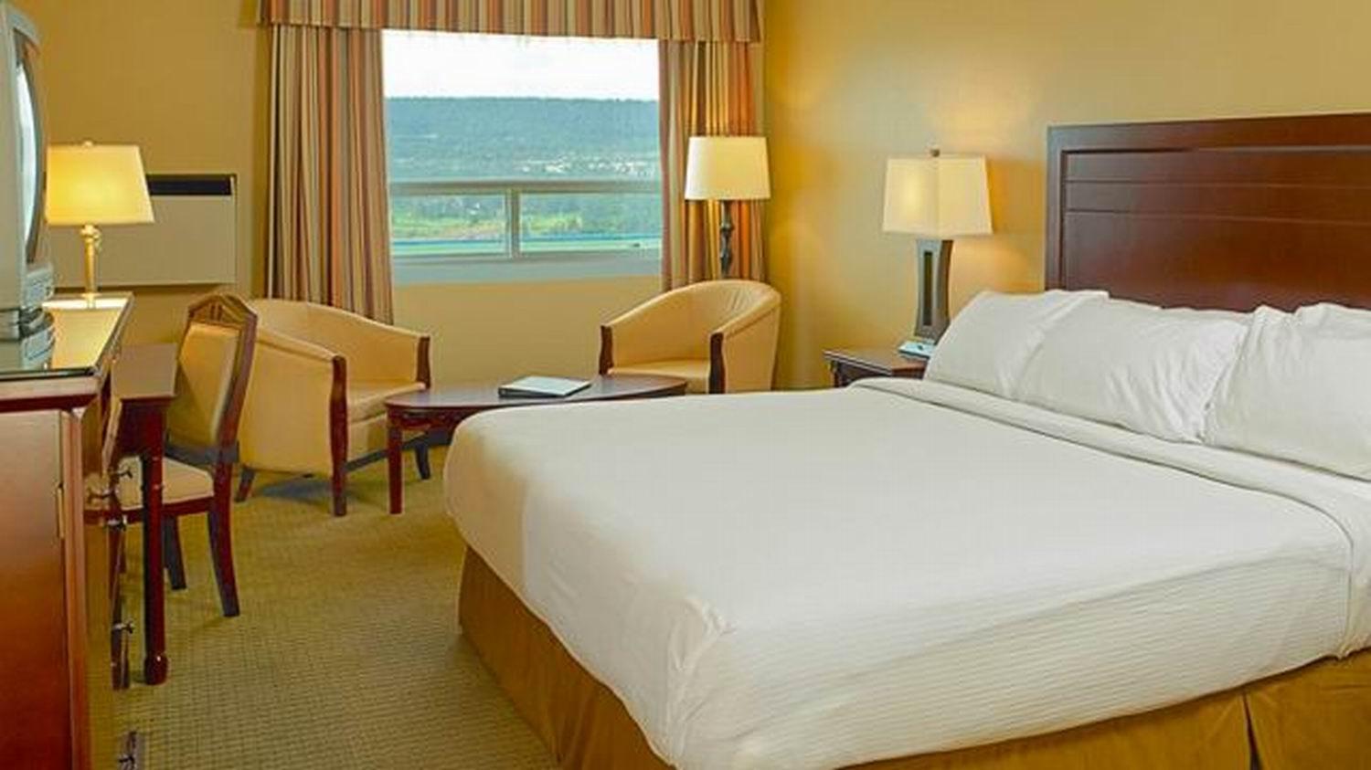 Coast Fraser Inn Уильямс-Лейк Экстерьер фото