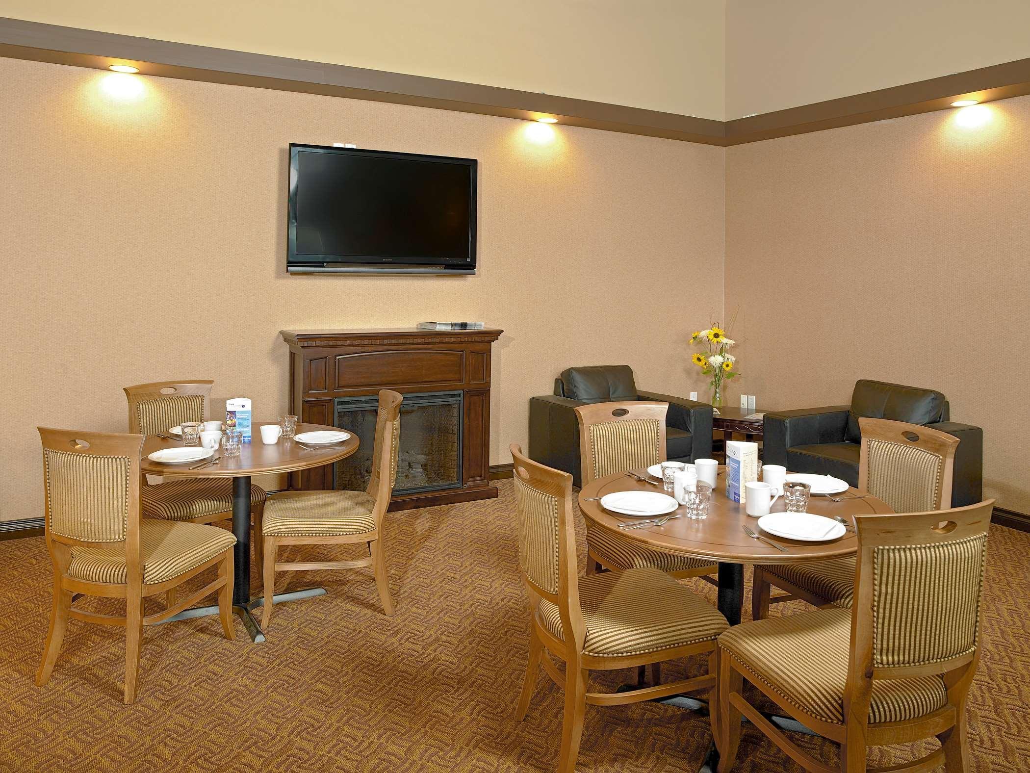 Coast Fraser Inn Уильямс-Лейк Ресторан фото